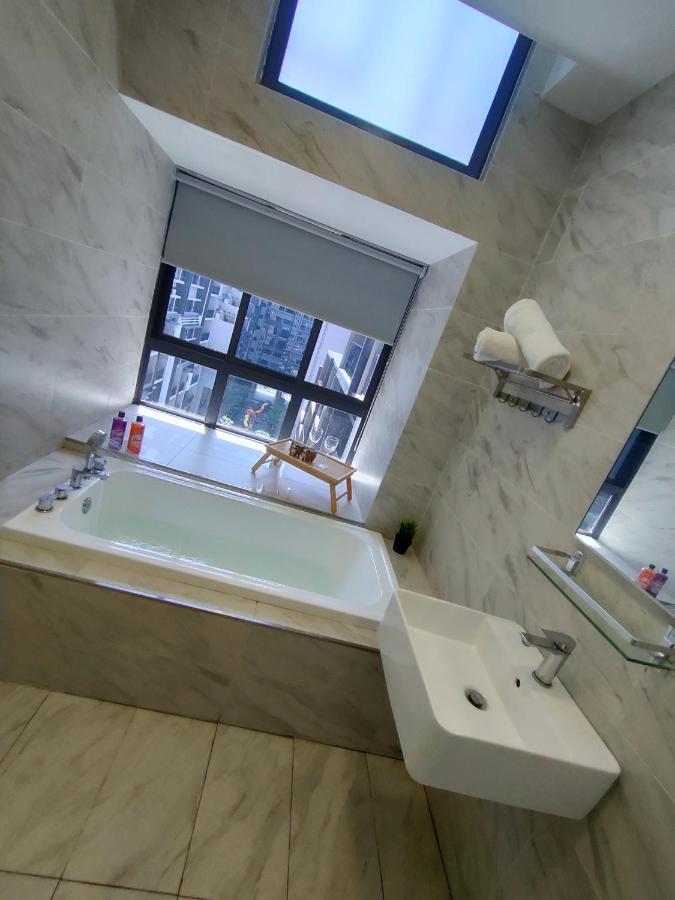 Melaka Town - Imperio Residence Studio With Bathtub Bagian luar foto